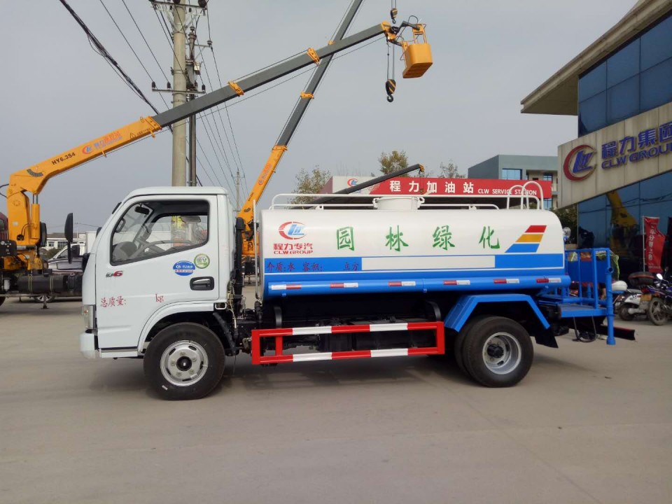 广州5吨洒水车厂家图片